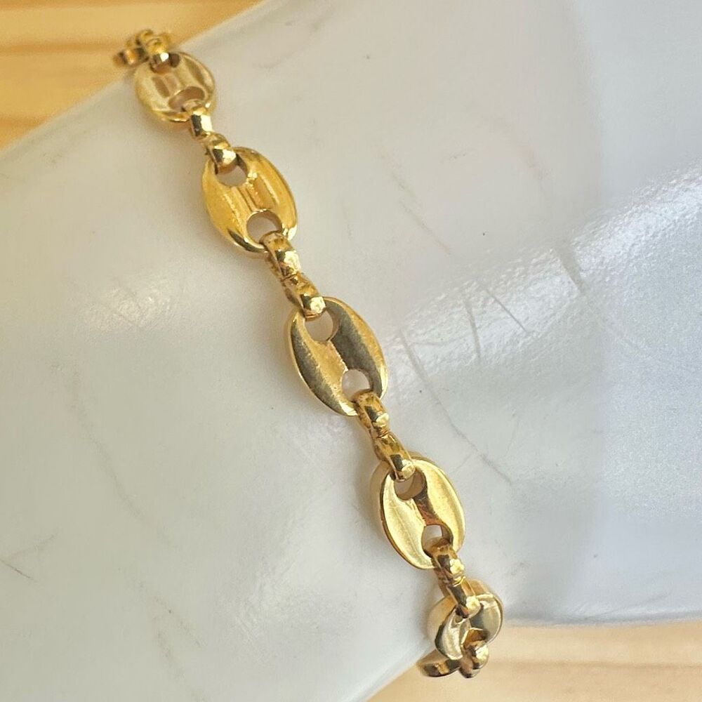 Gold Oval Link Chain Bracelet - Polished Minimalist Style
